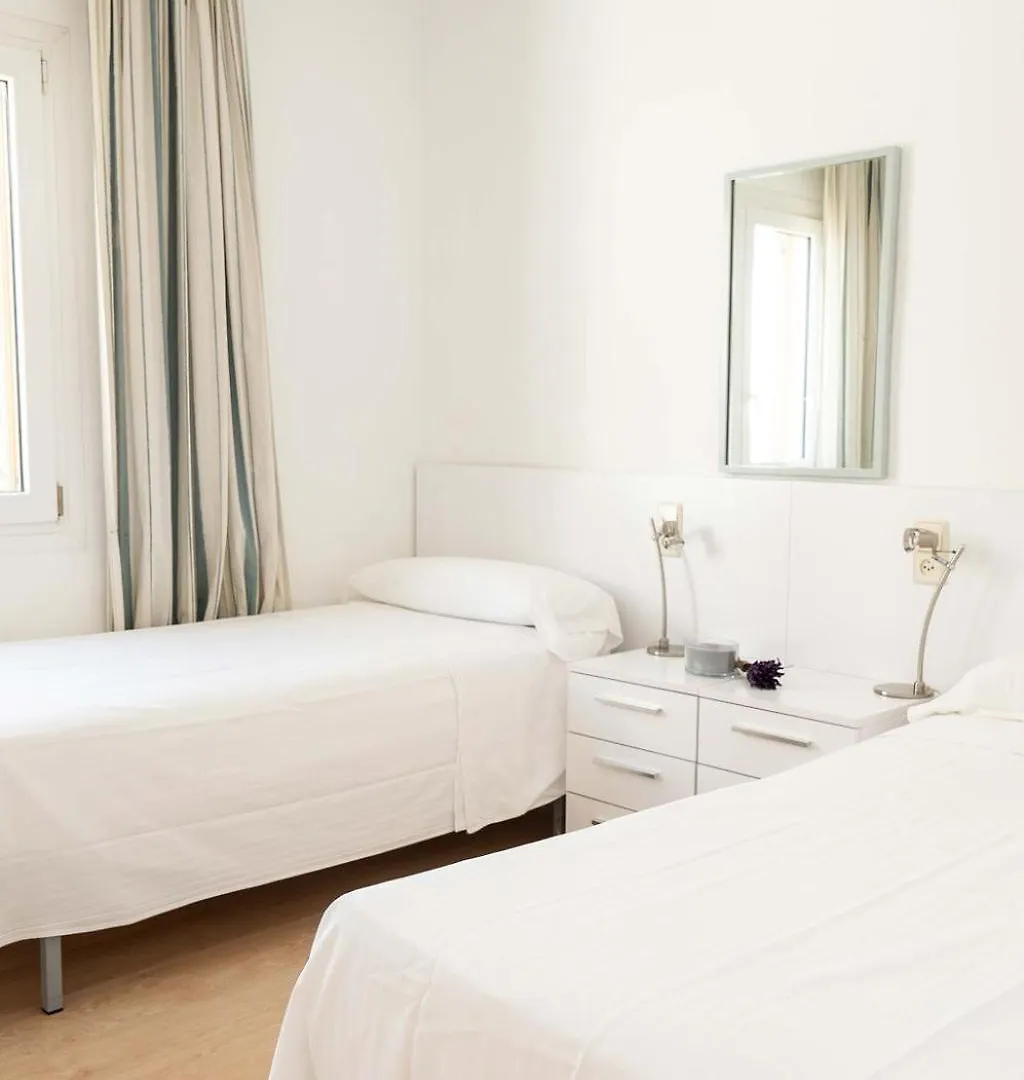 Santa Llucia Apartaments Roses Appartamento