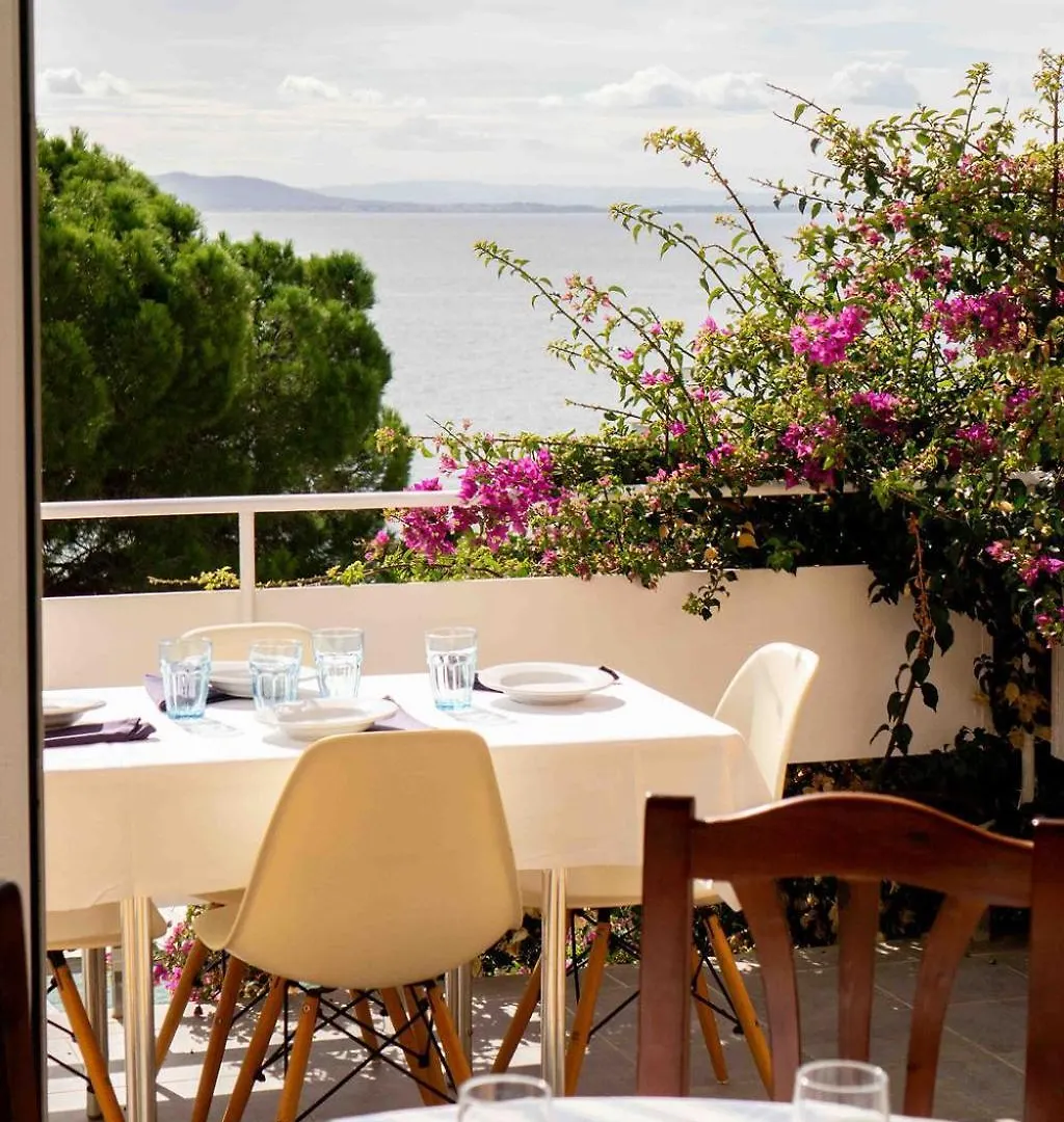 Santa Llucia Apartaments Roses Appartamento