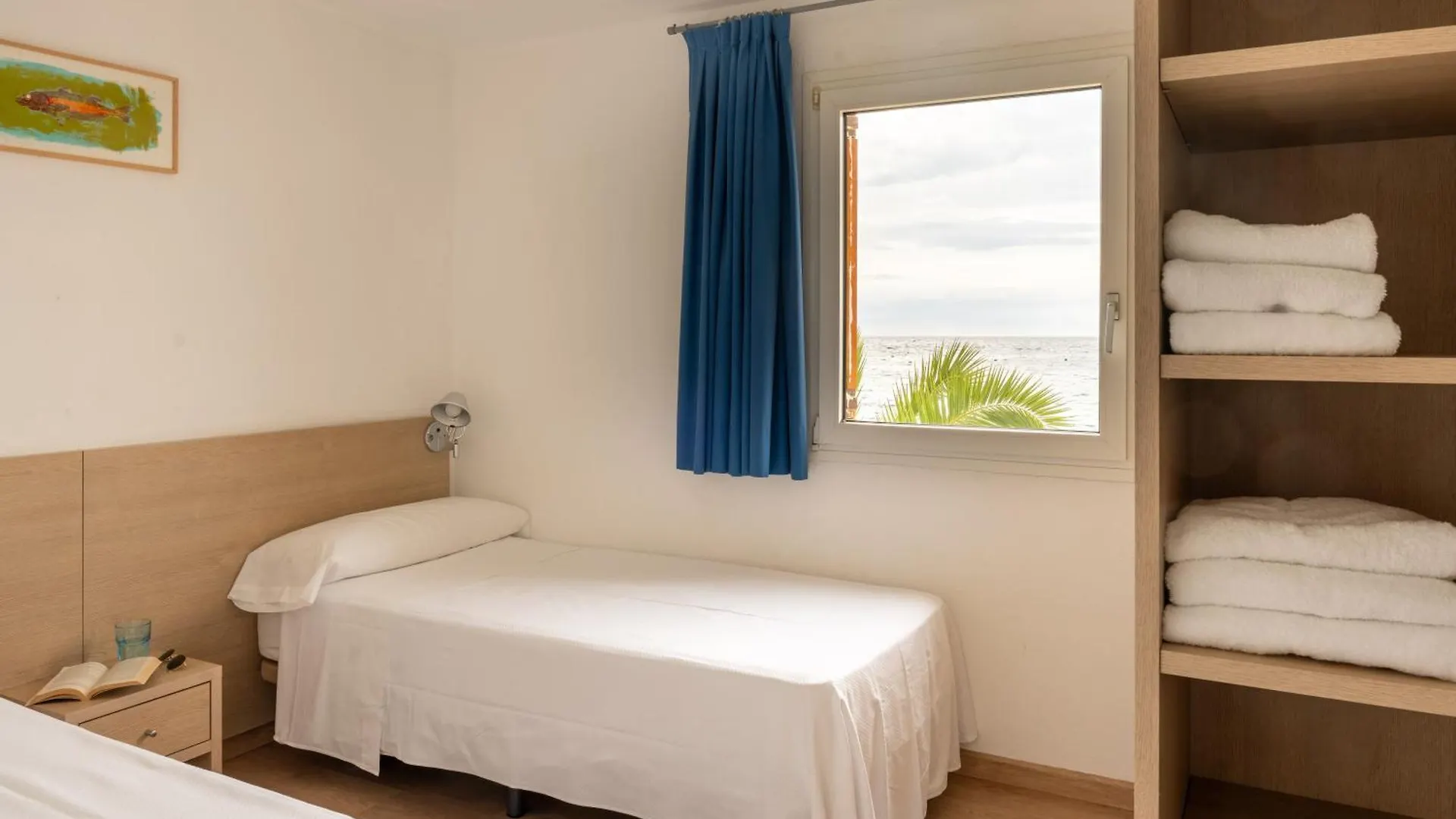 Santa Llucia Apartaments Roses