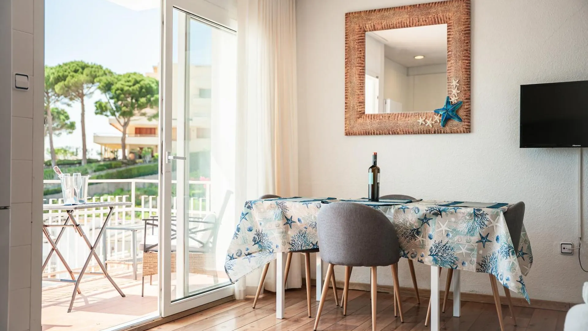 Santa Llucia Apartaments Roses