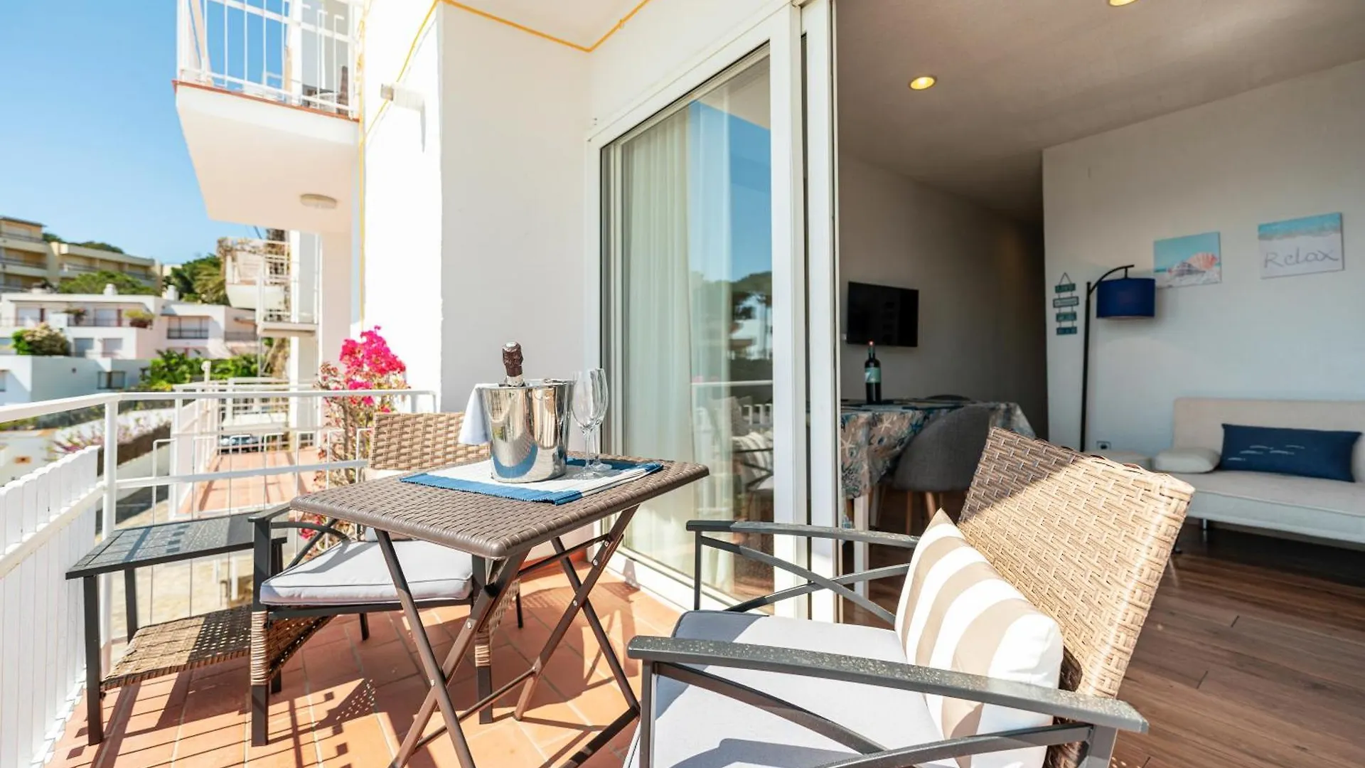 Santa Llucia Apartaments Roses 0*,
