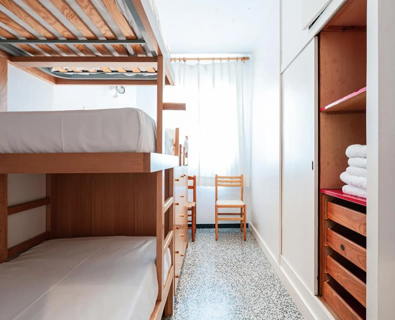 Santa Llucia Apartaments Roses 0*,