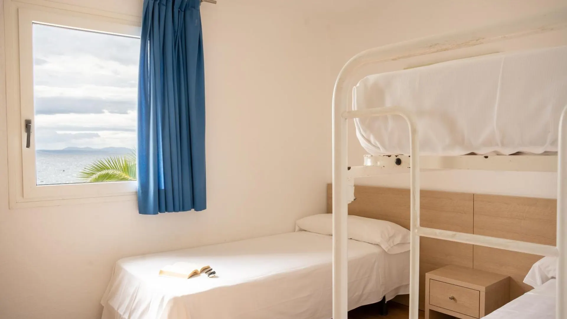 Santa Llucia Apartaments ロザス 0*,